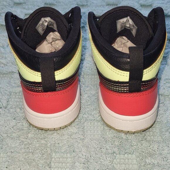 Nike Boys Air Jordan 1 Mid AV5173-076 Multicolor Basketball Sneaker - 13C - Picture 3 of 7